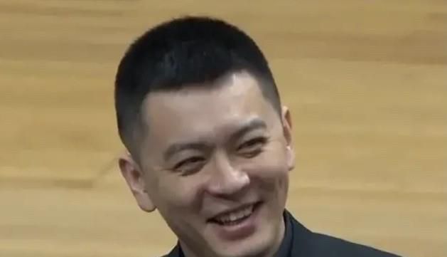 双乳上下晃动h